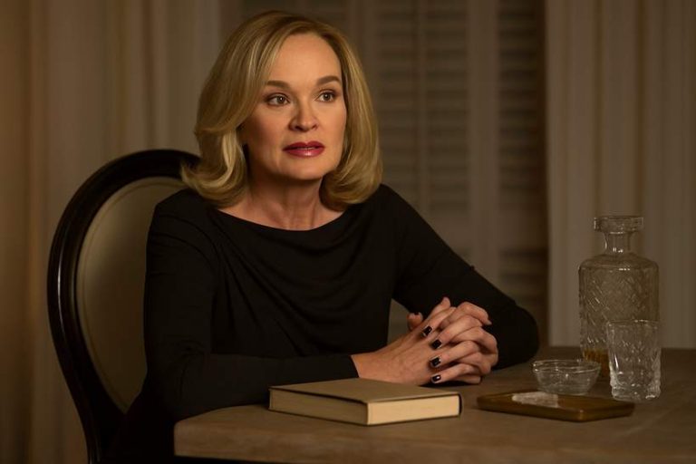 Jessica Lange’s Stunning Return to American Horror Story: Halloween